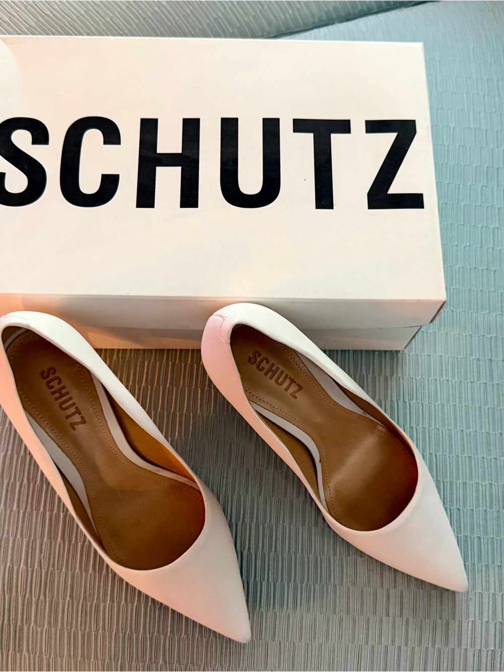 SCHUTZ Analira White Pointed Toe Leather Pumps